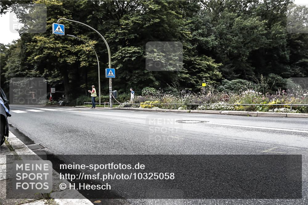 13.09.2026 - Stadtparktriathlon H.Heesch http://msf.ph/oto/10325058 13.09.2026 11:30:56 Radfahren 594, 611 meine-sportfotos.de