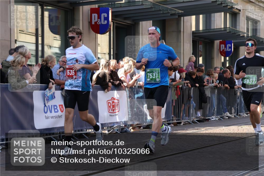 13.09.2026 - 21. swb-Marathon Bremen Strokosch-Dieckow http://msf.ph/oto/10325066 13.09.2026 13:19:45 Ziel 205, 411, 431, 495, 511, 655, 1053, 1058, 1252, 1390, 1537, 1551, 1750, 1931, 1972, 2122, 2343, 2807, 2885, 2903, 3240, 3319, 3411, 3685, 3690, 4287, 5340, 5389, 5813, 5837, 6663, 7341, 7404, 7488, 7531, 7664, 8263, 9082, 9518, 9756, 13192, 161, 461, 926, 1010, 1232, 1281, 1468, 1535, 1642, 2870, 2906, 3966, 4101, 4455, 4479, 4480, 4977, 4978, 7037, 7140, 7268, 7655, 7945, 8153, 8185, 9359, 9984, 13163 meine-sportfotos.de