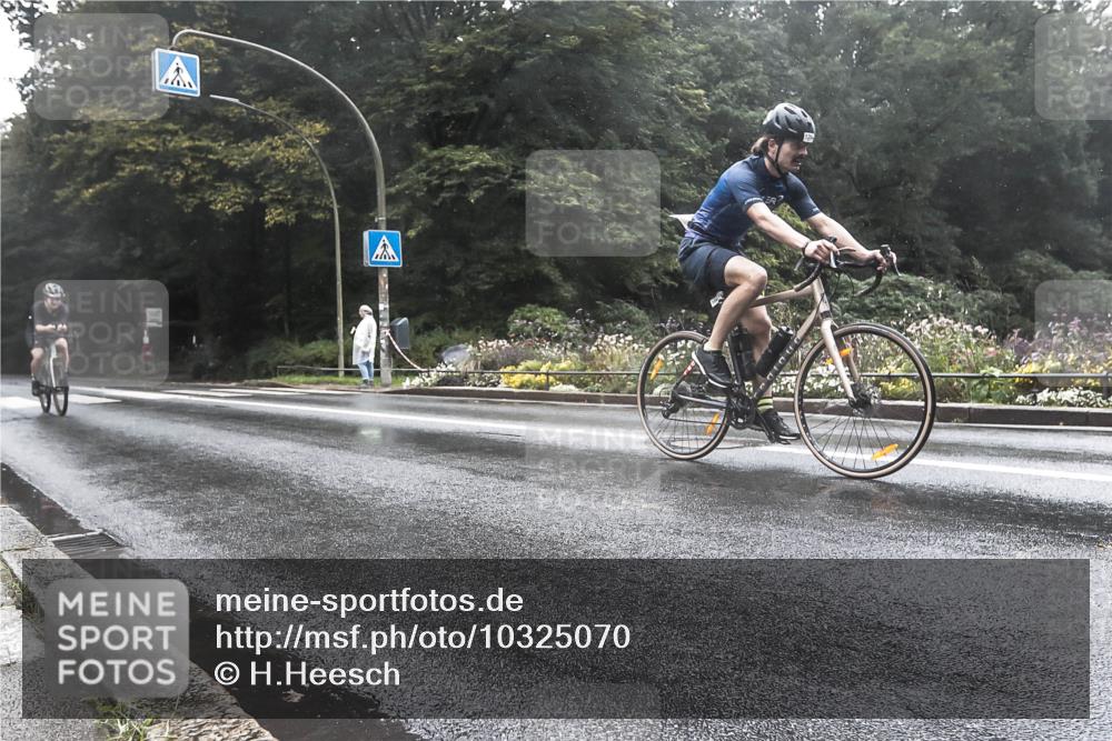 13.09.2026 - Stadtparktriathlon H.Heesch http://msf.ph/oto/10325070 13.09.2026 12:42:02 Radfahren 1089, 1107, 1161, 1184, 1284, 1287, 1292, 1293 meine-sportfotos.de