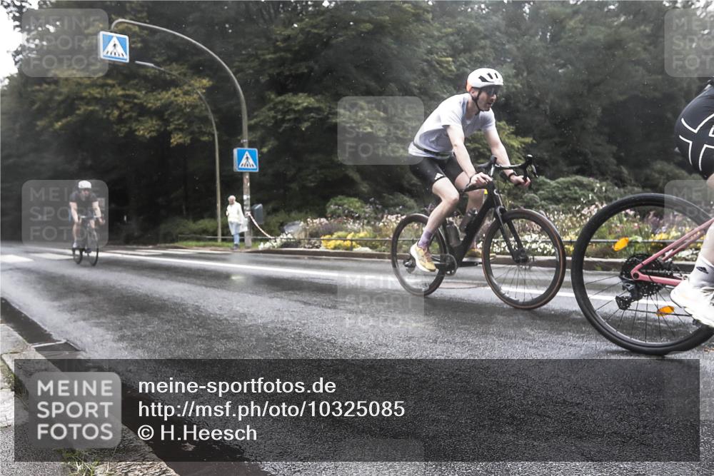 13.09.2026 - Stadtparktriathlon H.Heesch http://msf.ph/oto/10325085 13.09.2026 12:42:06 Radfahren 1089, 1196, 1210, 1276, 1293 meine-sportfotos.de