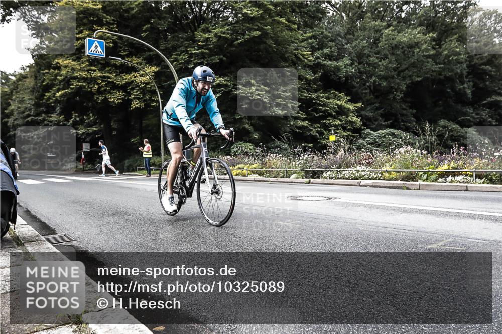 13.09.2026 - Stadtparktriathlon H.Heesch http://msf.ph/oto/10325089 13.09.2026 11:31:02 Radfahren 590, 656, 787 meine-sportfotos.de