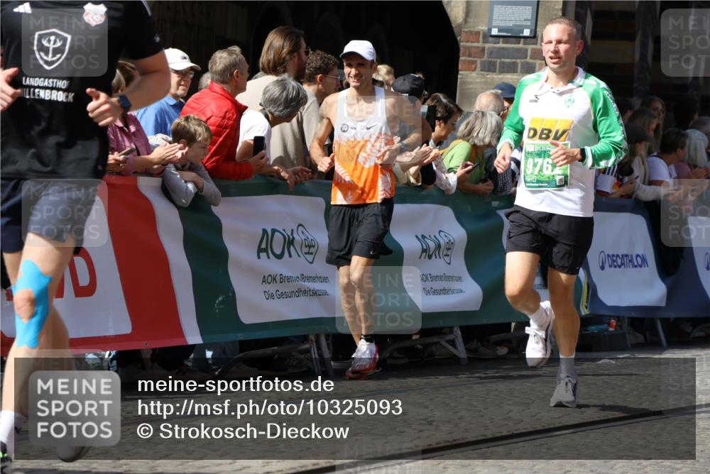 13.09.2026 - 21. swb-Marathon Bremen Strokosch-Dieckow http://msf.ph/oto/10325093 13.09.2026 13:11:09 Ziel 384, 1385, 1498, 2021, 2347, 2759, 4023, 4475, 4571, 5066, 5152, 5155, 5168, 5314, 5387, 5648, 7115, 7136, 9622, 9659, 13248, 1349, 2087, 3440, 3448, 3899, 6274, 8474, 9291, 9618, 9762 meine-sportfotos.de