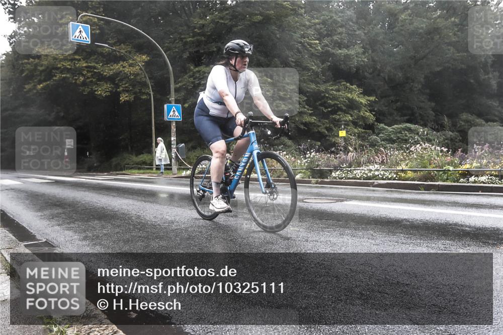 13.09.2026 - Stadtparktriathlon H.Heesch http://msf.ph/oto/10325111 13.09.2026 12:42:20 Radfahren 1150, 1168, 1177, 1288 meine-sportfotos.de