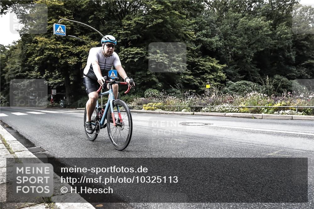 13.09.2026 - Stadtparktriathlon H.Heesch http://msf.ph/oto/10325113 13.09.2026 11:31:18 Radfahren 634, 678, 690, 748, 800 meine-sportfotos.de