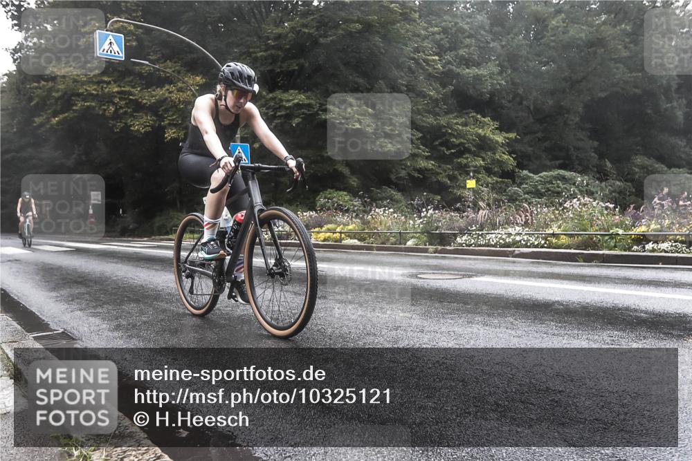 13.09.2026 - Stadtparktriathlon H.Heesch http://msf.ph/oto/10325121 13.09.2026 12:42:29 Radfahren 1100, 1106, 1139, 1144, 1159 meine-sportfotos.de