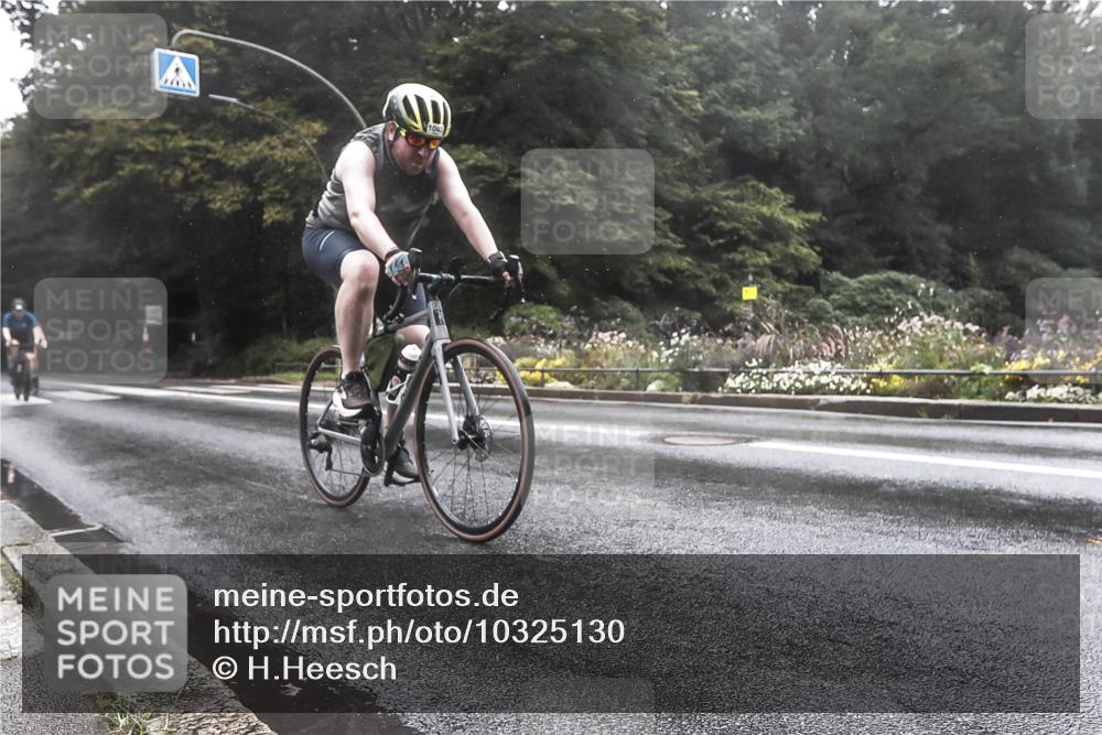 13.09.2026 - Stadtparktriathlon H.Heesch http://msf.ph/oto/10325130 13.09.2026 12:42:33 Radfahren 1043, 1096, 1106, 1117, 1159 meine-sportfotos.de