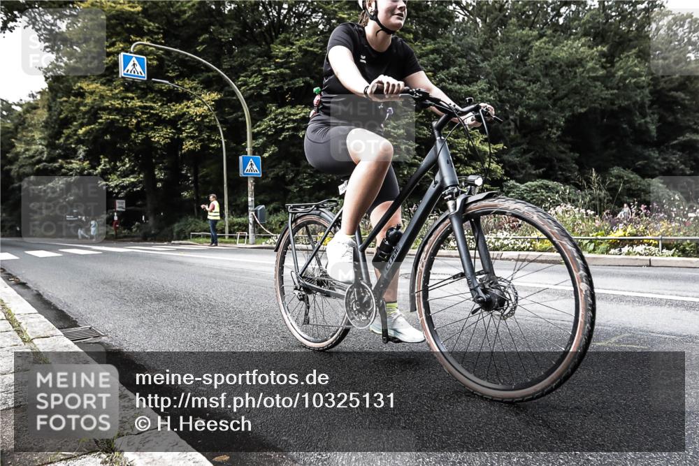 13.09.2026 - Stadtparktriathlon H.Heesch http://msf.ph/oto/10325131 13.09.2026 11:31:32 Radfahren 632, 1800 meine-sportfotos.de