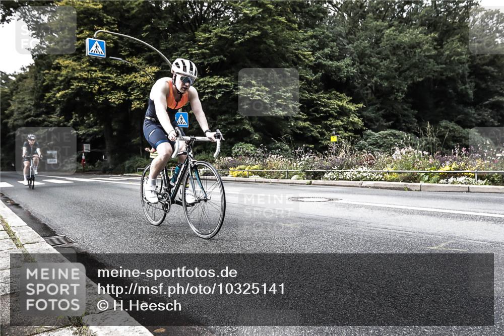 13.09.2026 - Stadtparktriathlon H.Heesch http://msf.ph/oto/10325141 13.09.2026 11:31:38 Radfahren 601, 700, 807 meine-sportfotos.de