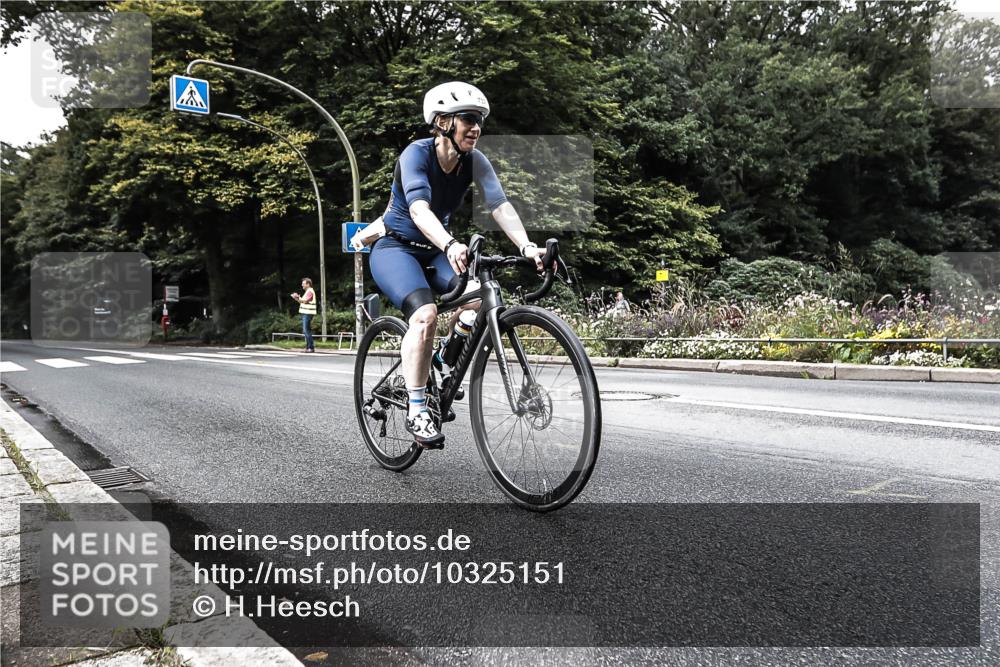 13.09.2026 - Stadtparktriathlon H.Heesch http://msf.ph/oto/10325151 13.09.2026 11:31:47 Radfahren 732 meine-sportfotos.de