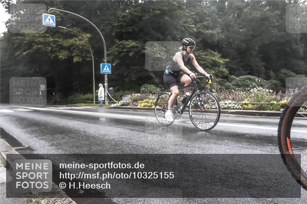 13.09.2026 - Stadtparktriathlon H.Heesch http://msf.ph/oto/10325155 13.09.2026 12:42:49 Radfahren 1119, 1219 meine-sportfotos.de