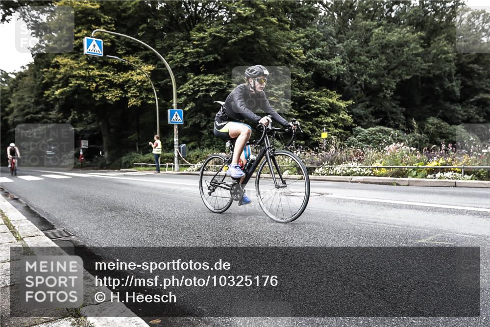 13.09.2026 - Stadtparktriathlon H.Heesch http://msf.ph/oto/10325176 13.09.2026 11:32:13 Radfahren 637, 715, 738, 743, 802 meine-sportfotos.de