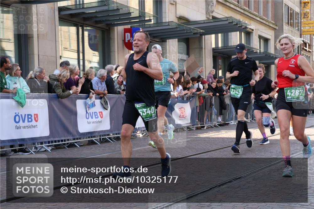 13.09.2026 - 21. swb-Marathon Bremen Strokosch-Dieckow http://msf.ph/oto/10325177 13.09.2026 13:19:47 Ziel 205, 411, 431, 495, 511, 655, 1053, 1058, 1252, 1390, 1537, 1551, 1750, 1931, 1972, 2122, 2343, 2807, 2885, 2903, 3240, 3411, 3685, 3690, 4287, 5340, 5389, 5583, 5813, 5837, 6663, 7341, 7404, 7488, 7531, 7664, 8263, 9518, 9756, 13192, 161, 461, 926, 1010, 1232, 1281, 1468, 1535, 1642, 2870, 2906, 3319, 3966, 4101, 4455, 4479, 4480, 4977, 4978, 7037, 7140, 7268, 7655, 7945, 8153, 8185, 8263, 9082, 9359, 9984, 13163 meine-sportfotos.de