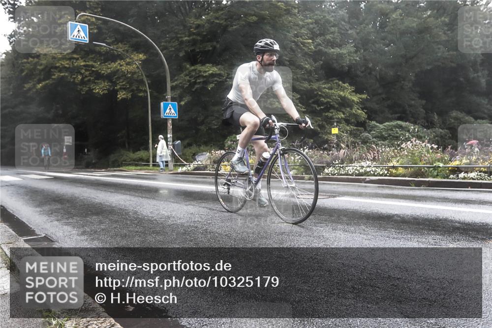 13.09.2026 - Stadtparktriathlon H.Heesch http://msf.ph/oto/10325179 13.09.2026 12:42:56 Radfahren 1025, 1031, 1239, 1306 meine-sportfotos.de
