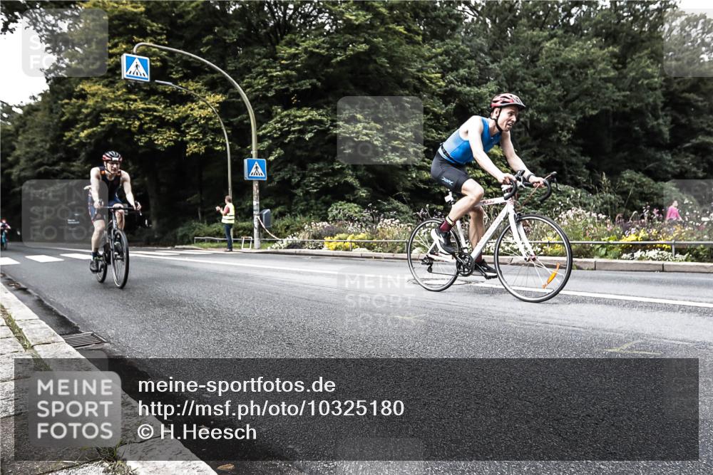 13.09.2026 - Stadtparktriathlon H.Heesch http://msf.ph/oto/10325180 13.09.2026 11:32:16 Radfahren 637, 676, 738, 802 meine-sportfotos.de