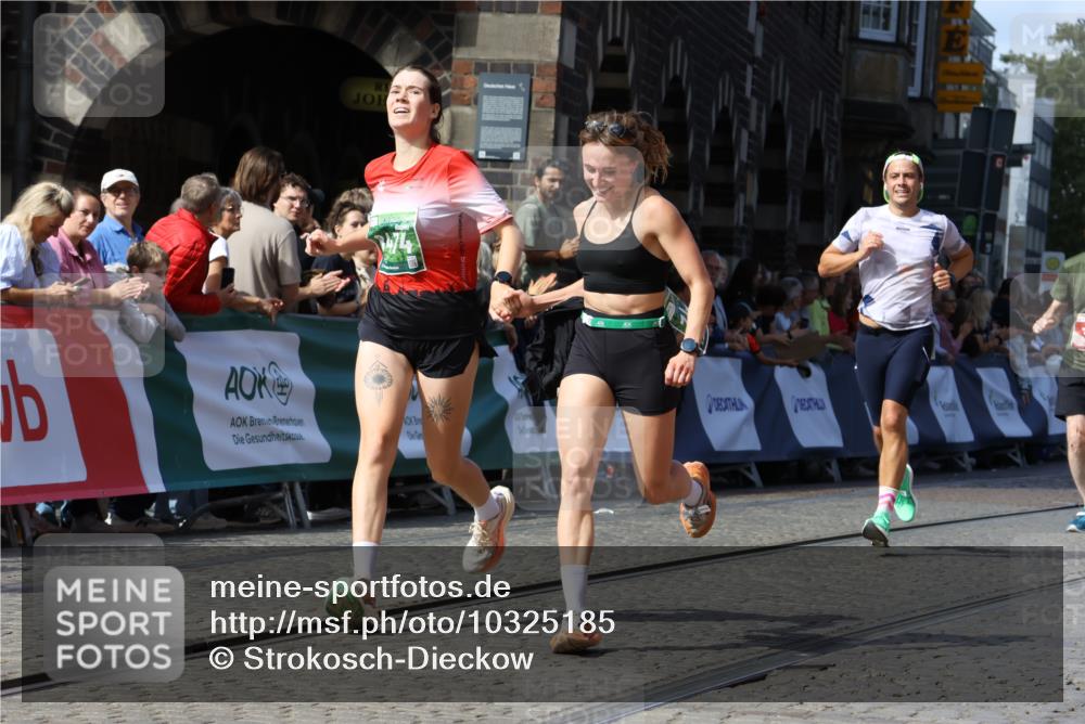 13.09.2026 - 21. swb-Marathon Bremen Strokosch-Dieckow http://msf.ph/oto/10325185 13.09.2026 13:11:12 Ziel 384, 697, 1385, 1498, 2021, 2347, 2759, 4023, 4475, 4571, 5079, 5155, 5168, 5314, 5387, 6657, 7115, 7136, 9622, 9659, 13248, 1349, 2087, 3899, 6274, 8474, 9291, 9618 meine-sportfotos.de
