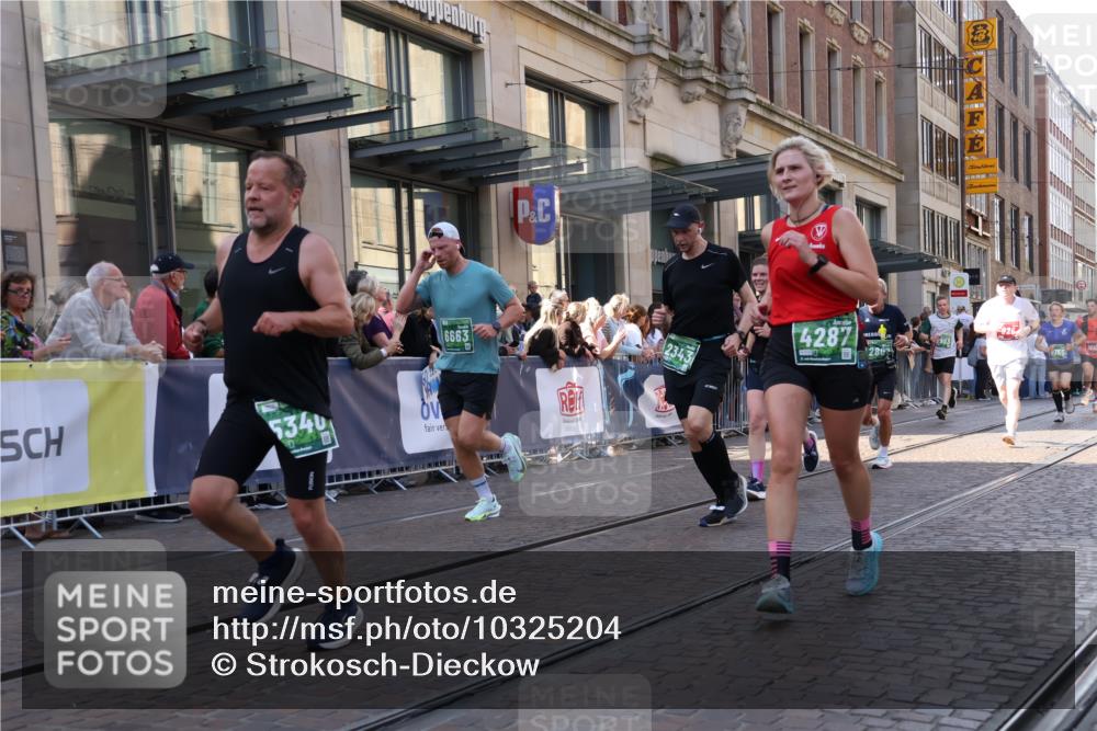 13.09.2026 - 21. swb-Marathon Bremen Strokosch-Dieckow http://msf.ph/oto/10325204 13.09.2026 13:19:48 Ziel 205, 411, 431, 495, 511, 655, 1053, 1058, 1252, 1390, 1537, 1551, 1750, 1931, 1972, 2122, 2343, 2807, 2885, 2903, 3240, 3411, 3685, 3690, 4287, 5340, 5389, 5583, 5813, 5837, 6663, 7018, 7341, 7404, 7488, 7531, 7664, 9518, 9756, 13192, 161, 411, 461, 926, 1010, 1232, 1281, 1468, 1535, 1642, 2870, 2906, 3319, 3966, 4101, 4455, 4479, 4480, 4977, 4978, 7037, 7140, 7268, 7655, 7945, 8153, 8185, 8263, 9082, 9359, 9984, 13163 meine-sportfotos.de
