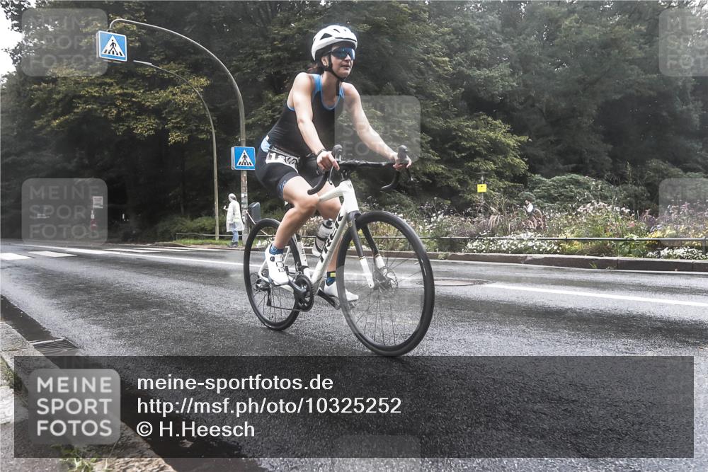 13.09.2026 - Stadtparktriathlon H.Heesch http://msf.ph/oto/10325252 13.09.2026 12:43:58 Radfahren 1181, 1209, 1220 meine-sportfotos.de