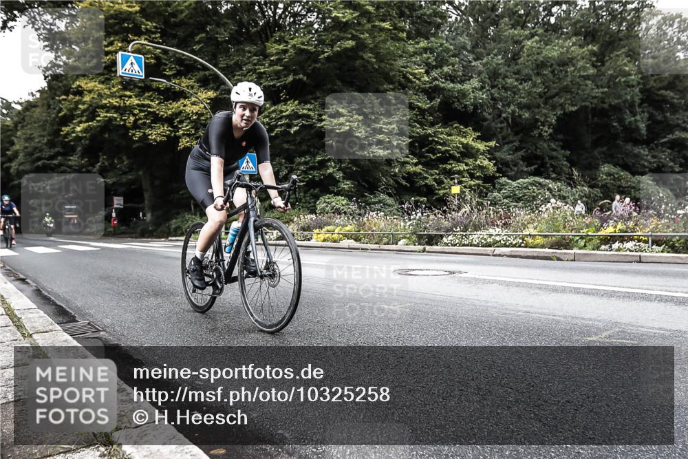 13.09.2026 - Stadtparktriathlon H.Heesch http://msf.ph/oto/10325258 13.09.2026 11:32:45 Radfahren 736, 772 meine-sportfotos.de