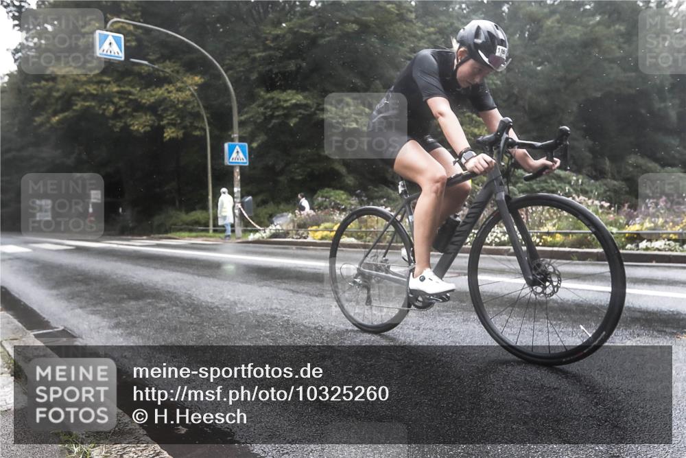 13.09.2026 - Stadtparktriathlon H.Heesch http://msf.ph/oto/10325260 13.09.2026 12:44:05 Radfahren 1169 meine-sportfotos.de