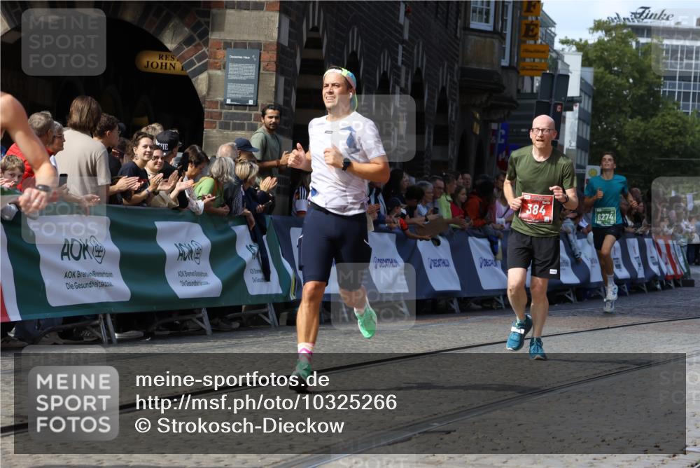 13.09.2026 - 21. swb-Marathon Bremen Strokosch-Dieckow http://msf.ph/oto/10325266 13.09.2026 13:11:13 Ziel 384, 697, 1385, 1498, 2021, 2347, 2759, 4023, 4475, 4571, 5079, 5155, 5168, 5314, 5387, 6471, 6657, 7115, 7136, 9622, 9659, 13248, 382, 1349, 2087, 3899, 6274, 9291, 9618 meine-sportfotos.de