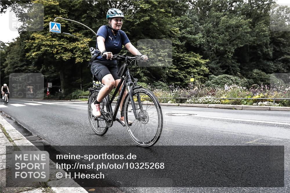 13.09.2026 - Stadtparktriathlon H.Heesch http://msf.ph/oto/10325268 13.09.2026 11:32:48 Radfahren 712, 736, 747, 772 meine-sportfotos.de