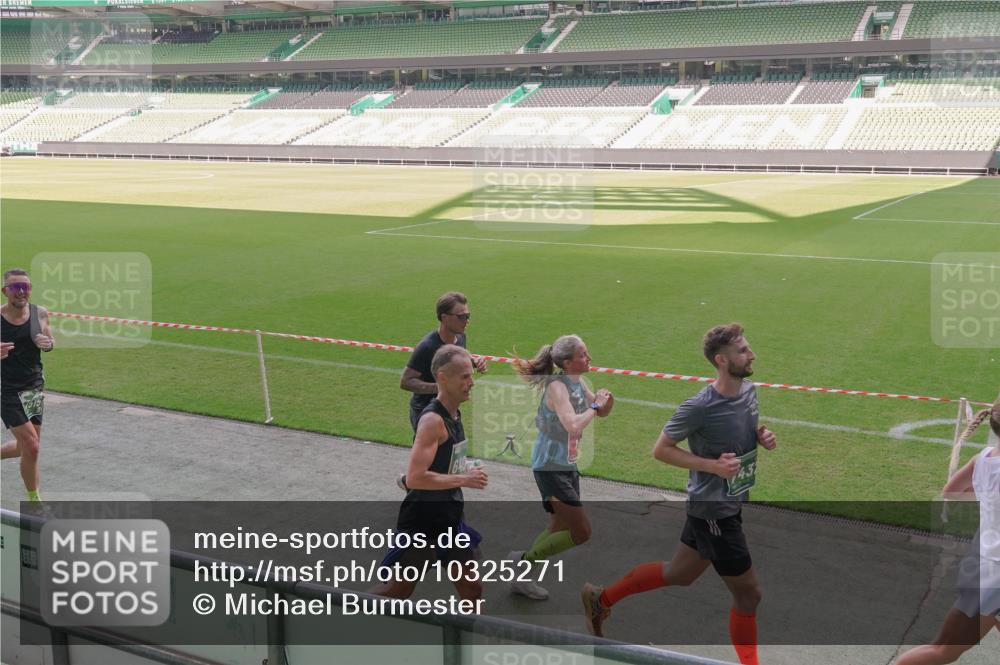 13.09.2026 - 21. swb-Marathon Bremen Michael Burmester http://msf.ph/oto/10325271 13.09.2026 12:54:39 Laufen im Stadion 145, 161, 189, 201, 205, 313, 376, 385, 388, 461, 472, 481, 495, 541, 560, 615, 616, 666, 675, 696, 740, 755, 816, 827, 982, 1053, 1076, 1197, 1207, 1390, 1419, 1433, 1445, 1468, 1551, 1599, 1631, 1658, 1664, 1707, 1814, 2055, 2125, 2234, 2251, 2280, 2362, 2383, 2390, 2401, 2422, 2454, 2474, 2499, 2623, 2701, 2733, 2801, 2824, 2870, 2882, 2913, 2922, 2962, 2971, 2997, 3012, 3054, 3134, 3175, 3206, 3241, 3246, 3346, 3356, 3357, 3413, 3706, 3716, 3836, 4137 meine-sportfotos.de