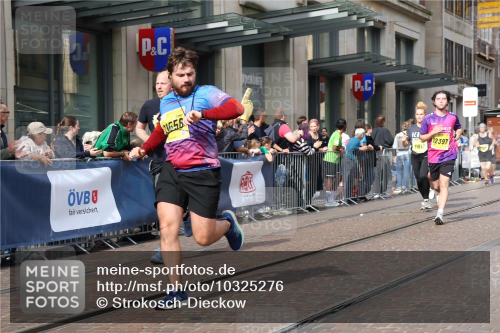 13.09.2026 - 21. swb-Marathon Bremen Strokosch-Dieckow http://msf.ph/oto/10325276 13.09.2026 11:00:39 Ziel 10093, 10367, 10368, 10428, 10639, 10753, 10857, 10964, 10965, 11049, 11055, 11116, 11247, 11343, 11359, 11428, 11475, 11540, 11681, 11682, 11728, 11797, 11804, 11819, 11850, 11959, 12006, 12085, 12116, 12241, 12397, 12428, 10144, 10263, 10272, 10275, 10306, 10369, 10677, 10801, 11045, 11126, 11129, 11162, 11180, 11343, 11475, 11556, 11687, 11708, 11769, 11838, 12018, 12105, 12106, 12291, 12394, 12430, 12530, 12531 meine-sportfotos.de