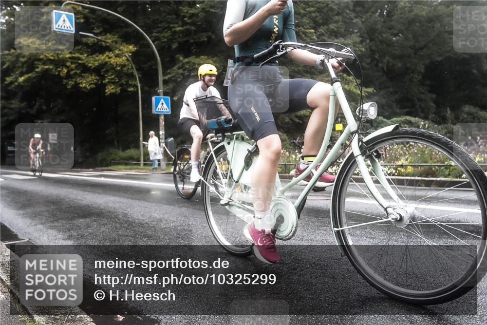 13.09.2026 - Stadtparktriathlon H.Heesch http://msf.ph/oto/10325299 13.09.2026 12:44:27 Radfahren 978, 1075, 1170, 1221, 1230, 1252, 1307 meine-sportfotos.de