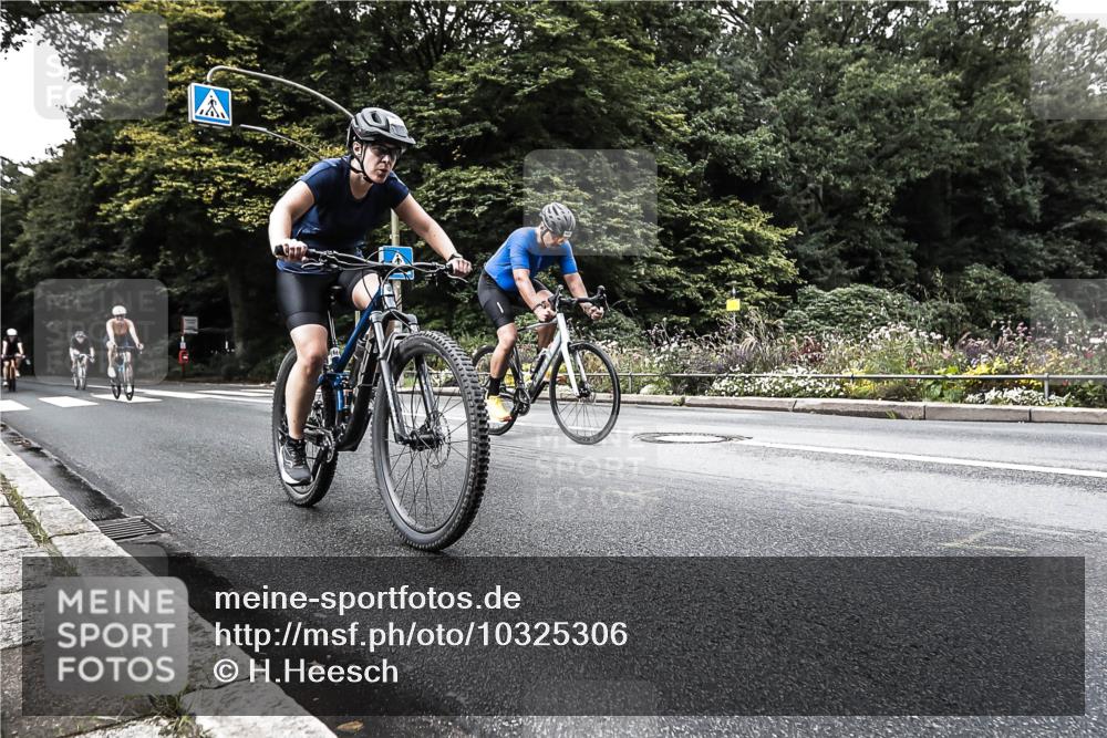 13.09.2026 - Stadtparktriathlon H.Heesch http://msf.ph/oto/10325306 13.09.2026 11:32:57 Radfahren 606, 649, 657, 662, 677, 818, 828 meine-sportfotos.de