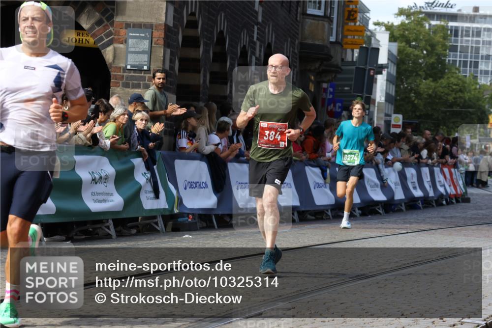 13.09.2026 - 21. swb-Marathon Bremen Strokosch-Dieckow http://msf.ph/oto/10325314 13.09.2026 13:11:14 Ziel 335, 384, 697, 1385, 1498, 2021, 2347, 2759, 4023, 4475, 4571, 5079, 5155, 5168, 5314, 5387, 6471, 6657, 7115, 7136, 8183, 9622, 9659, 13248, 382, 3899, 6274, 9291 meine-sportfotos.de
