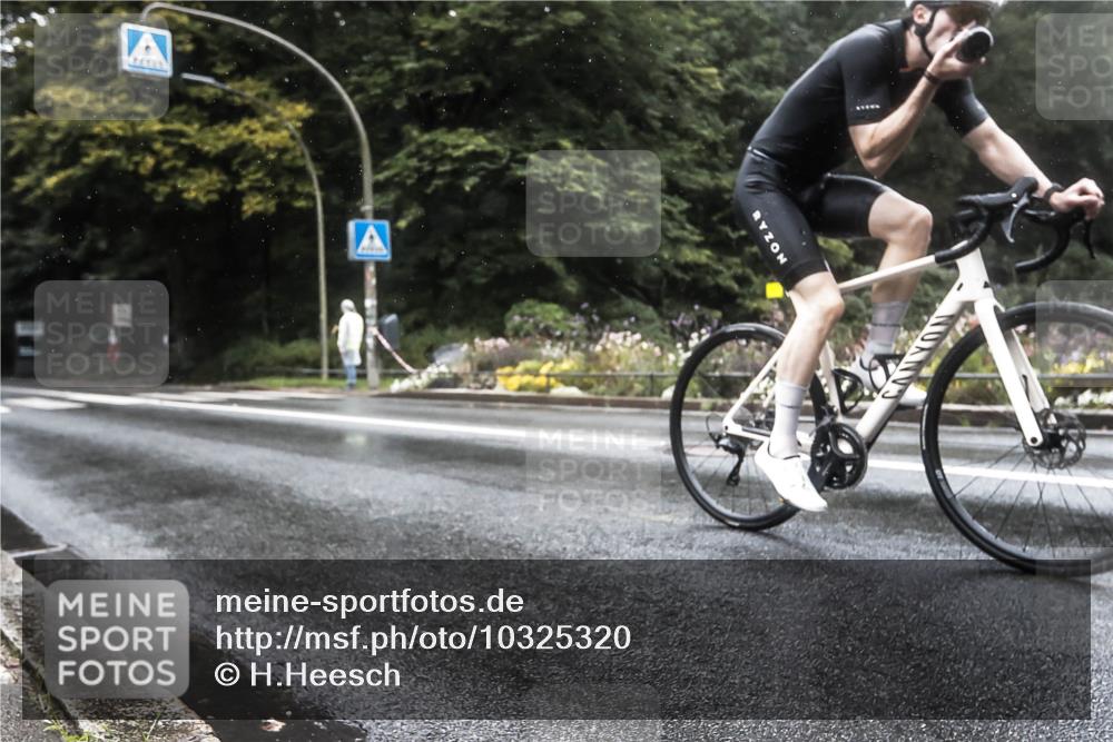 13.09.2026 - Stadtparktriathlon H.Heesch http://msf.ph/oto/10325320 13.09.2026 12:44:38 Radfahren 1278 meine-sportfotos.de