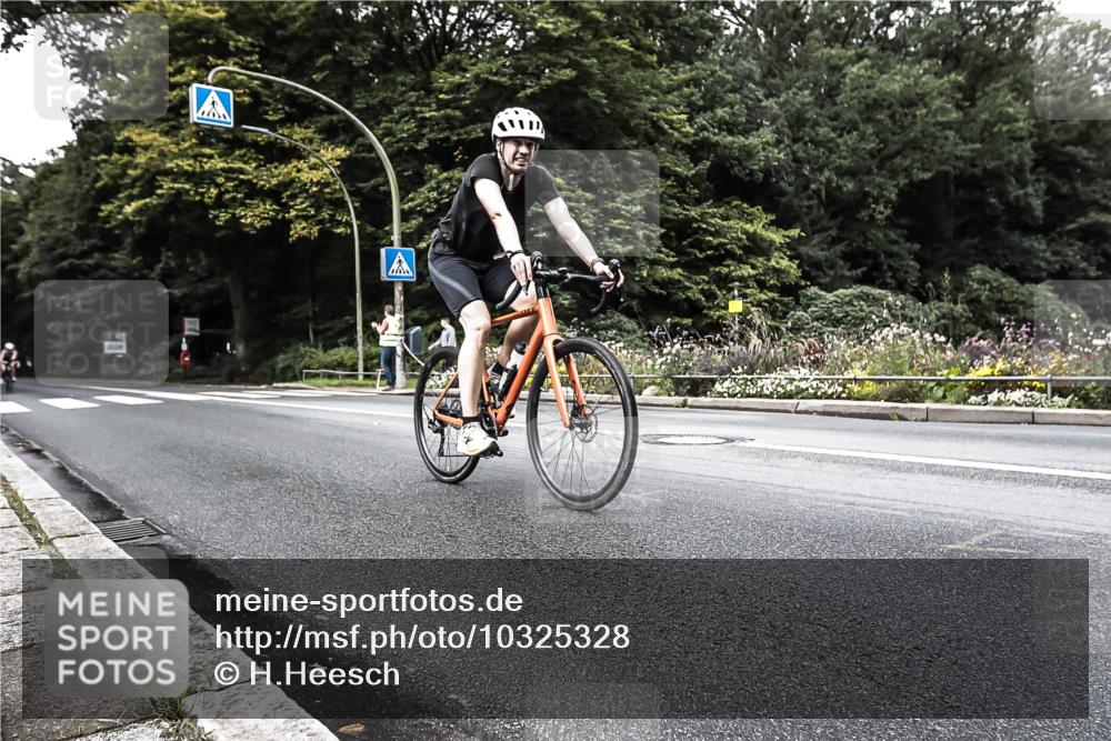 13.09.2026 - Stadtparktriathlon H.Heesch http://msf.ph/oto/10325328 13.09.2026 11:33:00 Radfahren 606, 649, 662, 801, 818, 828 meine-sportfotos.de