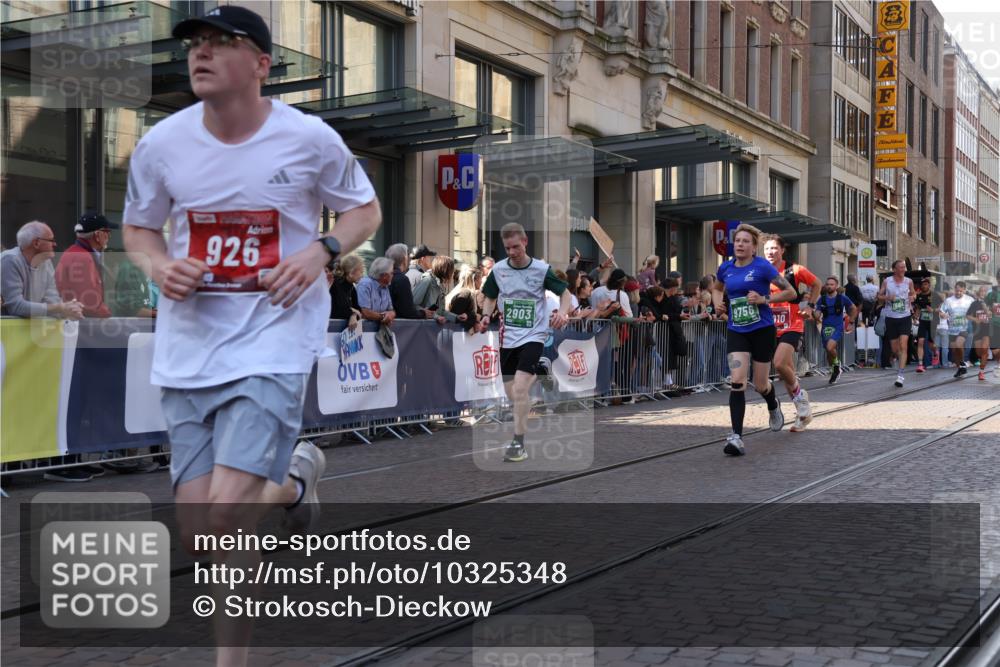 13.09.2026 - 21. swb-Marathon Bremen Strokosch-Dieckow http://msf.ph/oto/10325348 13.09.2026 13:19:51 Ziel 205, 431, 495, 511, 655, 1058, 1252, 1390, 1537, 1750, 1931, 1972, 2122, 2343, 2577, 2807, 2885, 2903, 3685, 3690, 4287, 5340, 5389, 5583, 5813, 5837, 6663, 6901, 7018, 7341, 7404, 7531, 7664, 8178, 9518, 9756, 13192, 161, 411, 461, 926, 1010, 1053, 1232, 1281, 1468, 1535, 1551, 1642, 1972, 2870, 2906, 3240, 3319, 3411, 3966, 4101, 4479, 4480, 4977, 4978, 7037, 7140, 7488, 7655, 8185, 8263, 9082, 9359, 9984, 13163 meine-sportfotos.de