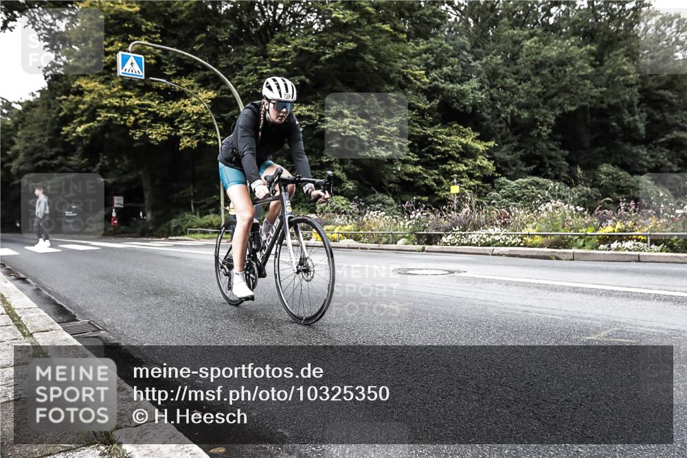 13.09.2026 - Stadtparktriathlon H.Heesch http://msf.ph/oto/10325350 13.09.2026 11:33:10 Radfahren 684, 735, 758, 770 meine-sportfotos.de