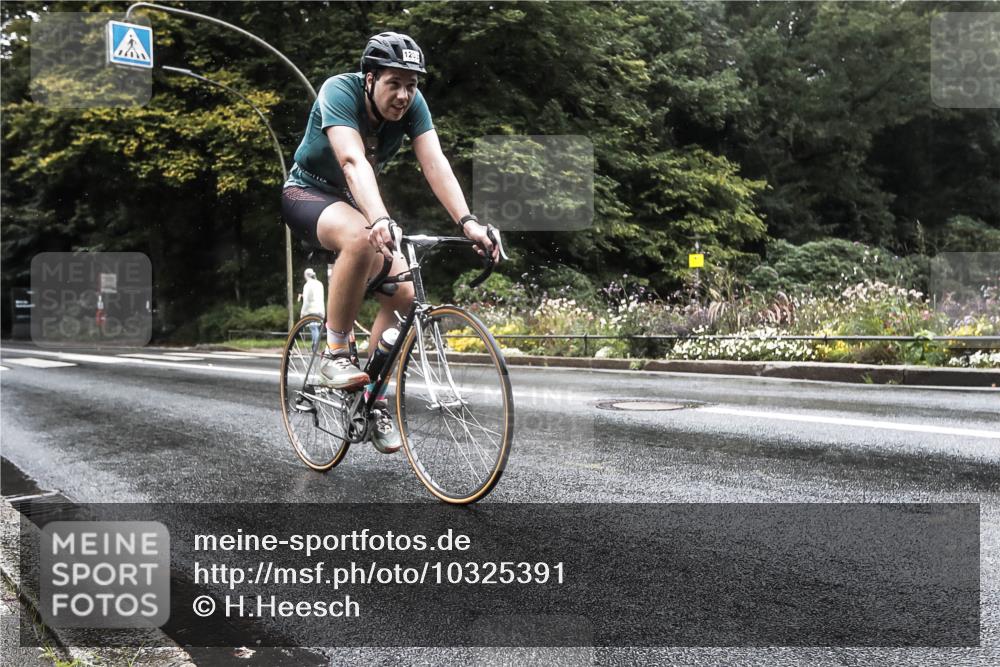 13.09.2026 - Stadtparktriathlon H.Heesch http://msf.ph/oto/10325391 13.09.2026 12:45:09 Radfahren 1203, 1270 meine-sportfotos.de