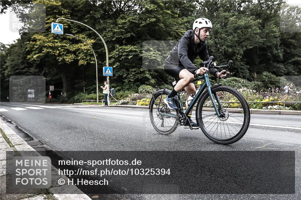 13.09.2026 - Stadtparktriathlon H.Heesch http://msf.ph/oto/10325394 13.09.2026 11:34:01 Radfahren 593 meine-sportfotos.de