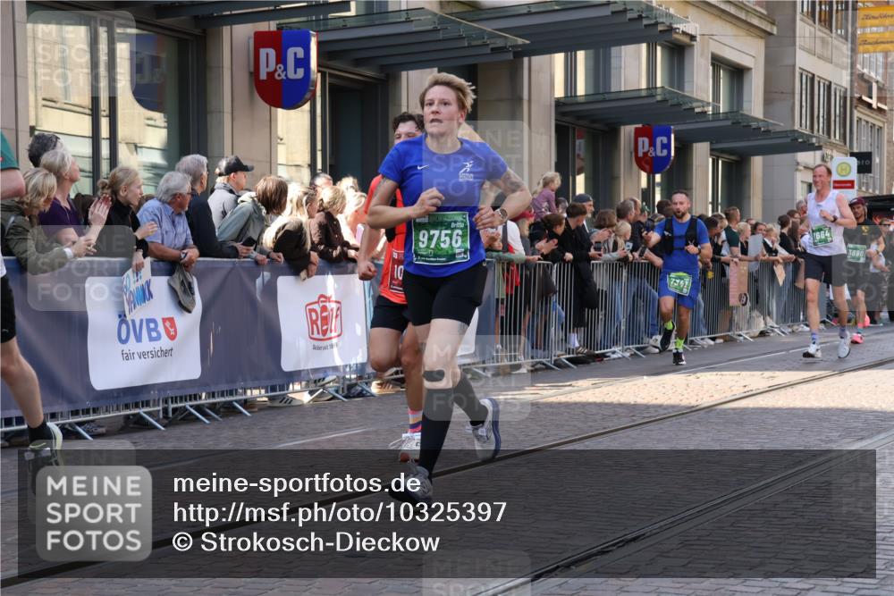 13.09.2026 - 21. swb-Marathon Bremen Strokosch-Dieckow http://msf.ph/oto/10325397 13.09.2026 13:19:52 Ziel 205, 431, 495, 511, 655, 1058, 1252, 1390, 1537, 1750, 1931, 2122, 2343, 2577, 2807, 2885, 2903, 3685, 3690, 4287, 5340, 5389, 5450, 5583, 5813, 5837, 6663, 6901, 7018, 7341, 7404, 7531, 7664, 8178, 9047, 9518, 9756, 13192, 161, 411, 461, 495, 926, 1010, 1053, 1232, 1281, 1468, 1535, 1551, 1642, 1972, 2870, 2906, 3240, 3319, 3411, 3966, 4101, 4479, 4480, 4977, 4978, 7037, 7140, 7404, 7488, 7655, 8185, 8263, 9082, 9359, 9984, 13163, 13192 meine-sportfotos.de