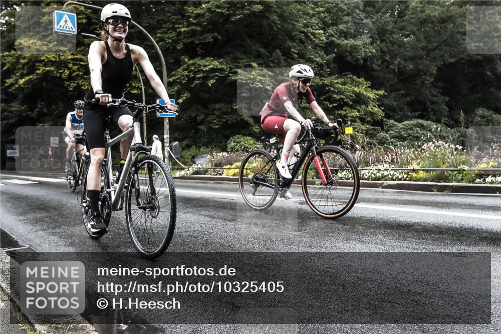 13.09.2026 - Stadtparktriathlon H.Heesch http://msf.ph/oto/10325405 13.09.2026 12:45:27 Radfahren 1088, 1120, 1225, 1226, 1280 meine-sportfotos.de