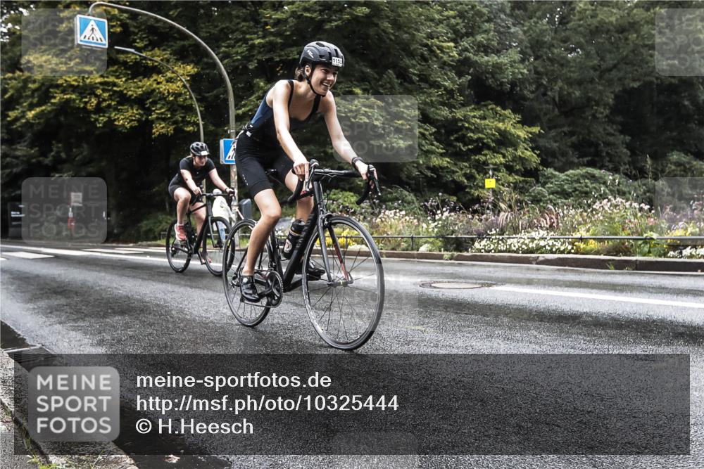13.09.2026 - Stadtparktriathlon H.Heesch http://msf.ph/oto/10325444 13.09.2026 12:45:49 Radfahren 1087, 1153, 1255 meine-sportfotos.de