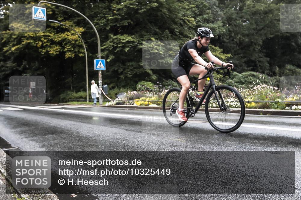 13.09.2026 - Stadtparktriathlon H.Heesch http://msf.ph/oto/10325449 13.09.2026 12:45:50 Radfahren 1087, 1153, 1255 meine-sportfotos.de