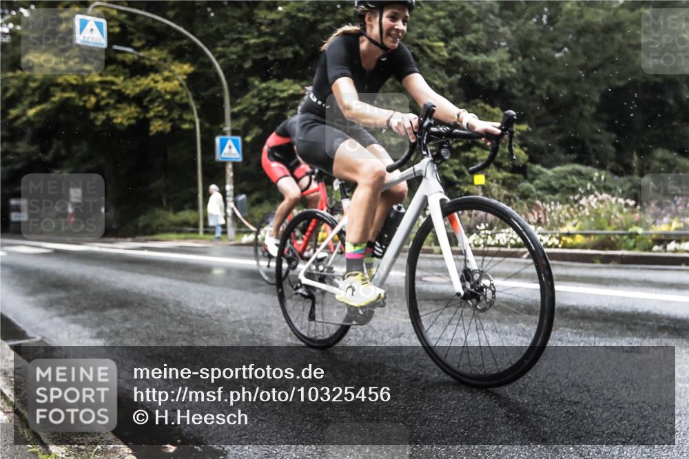 13.09.2026 - Stadtparktriathlon H.Heesch http://msf.ph/oto/10325456 13.09.2026 12:45:58 Radfahren 1136, 1228, 1232, 1242, 1245, 1261, 1282 meine-sportfotos.de