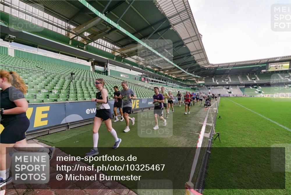 13.09.2026 - 21. swb-Marathon Bremen Michael Burmester http://msf.ph/oto/10325467 13.09.2026 13:29:03 Laufen im Stadion 111, 171, 220, 422, 476, 478, 685, 726, 729, 754, 829, 888, 925, 986, 1079, 1217, 1220, 1242, 1270, 1298, 1325, 1384, 1496, 1615, 1741, 1777, 1886, 1958, 1984, 2236, 2238, 2263, 2326, 2365, 2436, 2472, 2502, 2546, 2574, 2593, 2740, 2743, 2830, 2862, 2868, 2924, 2991, 3020, 3053, 3061, 3129, 3154, 3238, 3274, 3286, 3321, 3361, 3563, 3589, 3594, 3595, 3605, 3678, 3694, 3755, 3758, 3798, 3826, 3853, 3885, 3898, 3953, 3965, 3971, 3987, 4011, 4108, 4238, 4457, 4660 meine-sportfotos.de
