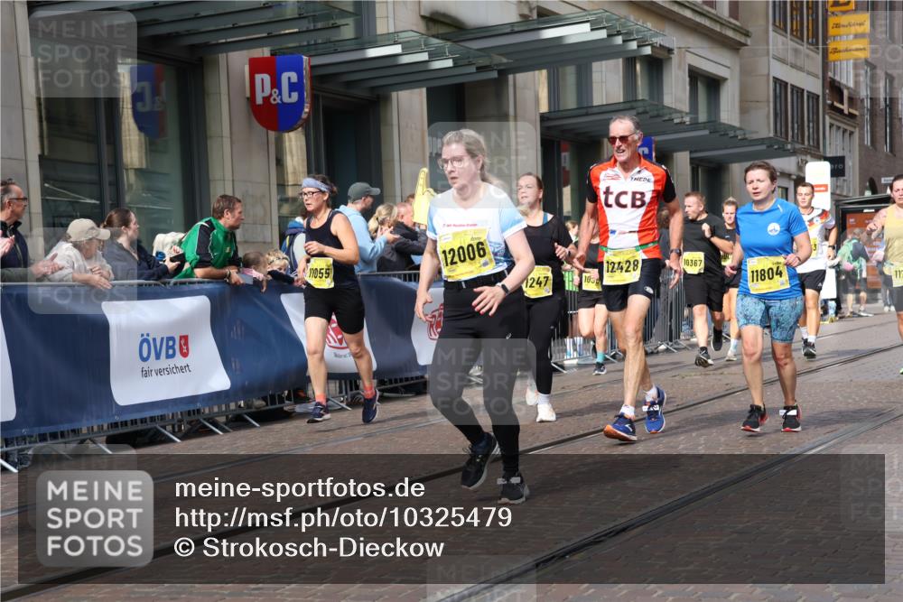 13.09.2026 - 21. swb-Marathon Bremen Strokosch-Dieckow http://msf.ph/oto/10325479 13.09.2026 11:00:45 Ziel 10093, 10367, 10368, 10428, 10639, 10753, 10892, 10964, 10965, 11049, 11055, 11116, 11247, 11260, 11359, 11428, 11540, 11681, 11682, 11728, 11751, 11804, 11816, 11850, 12006, 12085, 12116, 12241, 12245, 12283, 12428, 10263, 10272, 10275, 10306, 10369, 10857, 11126, 11162, 11180, 11343, 11475, 11556, 11687, 11708, 11769, 11797, 11819, 11838, 11959, 12006, 12018, 12397, 12430 meine-sportfotos.de