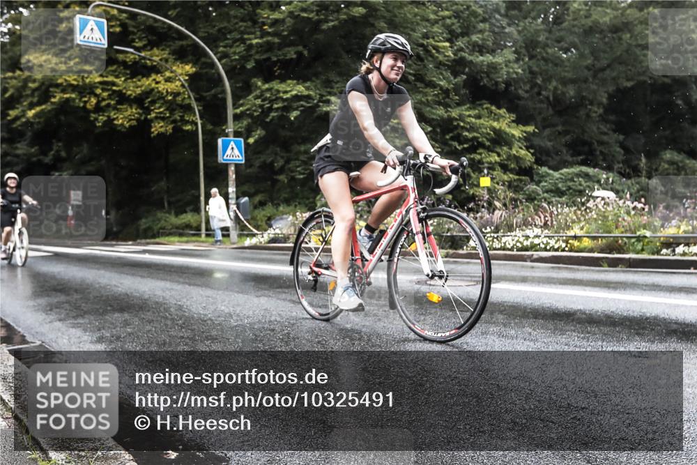 13.09.2026 - Stadtparktriathlon H.Heesch http://msf.ph/oto/10325491 13.09.2026 12:46:12 Radfahren 1052, 1082, 1158, 1269 meine-sportfotos.de