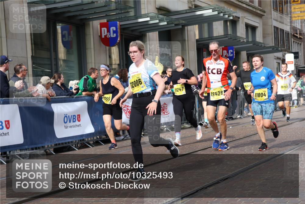13.09.2026 - 21. swb-Marathon Bremen Strokosch-Dieckow http://msf.ph/oto/10325493 13.09.2026 11:00:45 Ziel 10093, 10367, 10368, 10428, 10639, 10753, 10892, 10964, 10965, 11049, 11055, 11116, 11247, 11260, 11359, 11428, 11540, 11681, 11682, 11728, 11751, 11804, 11816, 11850, 12006, 12085, 12116, 12241, 12245, 12283, 12428, 10263, 10272, 10275, 10306, 10369, 10857, 11126, 11162, 11180, 11343, 11475, 11556, 11687, 11708, 11769, 11797, 11819, 11838, 11959, 12006, 12018, 12397, 12430 meine-sportfotos.de