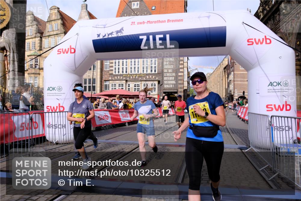 13.09.2026 - 21. swb-Marathon Bremen Tim E. http://msf.ph/oto/10325512 13.09.2026 11:00:54 Ziel 10263, 10272, 10275, 10306, 10369, 11126, 11162, 11180, 11343, 11475, 11556, 11687, 11708, 11769, 11797, 11838, 11959, 12018, 12430 meine-sportfotos.de