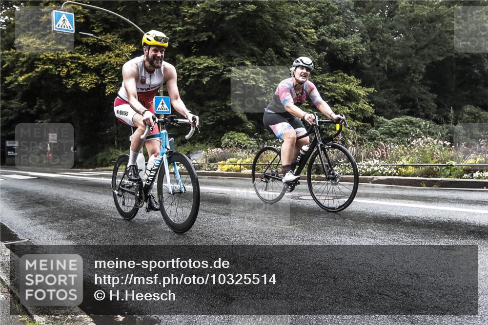 13.09.2026 - Stadtparktriathlon H.Heesch http://msf.ph/oto/10325514 13.09.2026 12:46:29 Radfahren 1115, 1140, 1193 meine-sportfotos.de