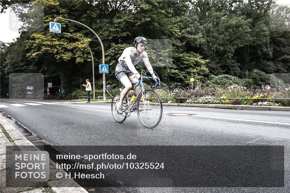 13.09.2026 - Stadtparktriathlon H.Heesch http://msf.ph/oto/10325524 13.09.2026 11:34:58 Radfahren 626, 629, 697, 819 meine-sportfotos.de