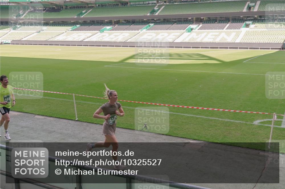 13.09.2026 - 21. swb-Marathon Bremen Michael Burmester http://msf.ph/oto/10325527 13.09.2026 12:54:58 Laufen im Stadion 161, 189, 201, 205, 313, 385, 388, 461, 472, 481, 495, 560, 655, 666, 675, 696, 740, 816, 827, 913, 1053, 1058, 1076, 1197, 1207, 1390, 1419, 1468, 1537, 1551, 1599, 1631, 1645, 1658, 2055, 2125, 2234, 2251, 2319, 2383, 2390, 2474, 2499, 2623, 2701, 2733, 2801, 2824, 2870, 2882, 2913, 2922, 2962, 2971, 3012, 3054, 3057, 3134, 3175, 3192, 3206, 3241, 3246, 3346, 3356, 3357, 3413, 3706, 3716, 3836, 4137, 4413, 4733, 5277, 5430, 5530, 5867, 6106 meine-sportfotos.de