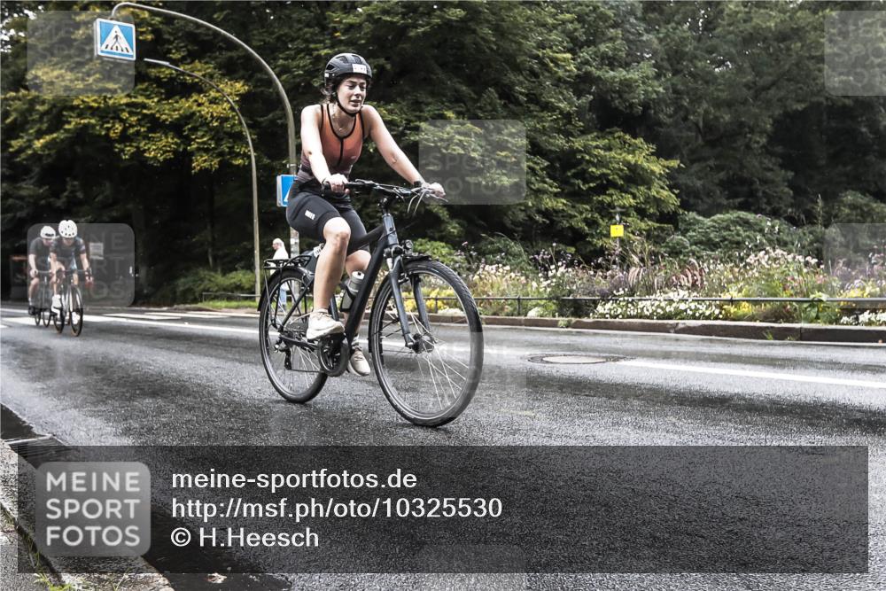 13.09.2026 - Stadtparktriathlon H.Heesch http://msf.ph/oto/10325530 13.09.2026 12:46:36 Radfahren 1076, 1108, 1111, 1149, 1152, 1179, 1299 meine-sportfotos.de